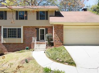 5016 Chestnut Forest Ct, Dunwoody, GA 30360