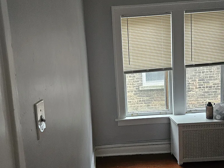 10918 S Vernon Ave — Photo 21