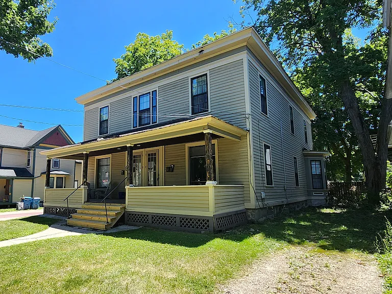 715 W Lovell St — Photo 3