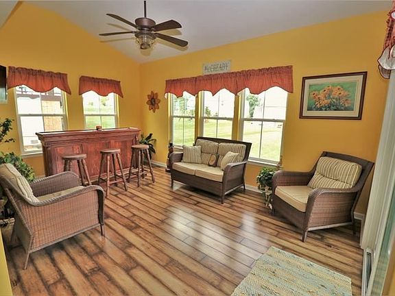 5th image of 312 Aberdeen Dr