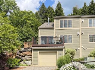 646 Topnotch Dr UNIT B, Stowe, VT 05672
