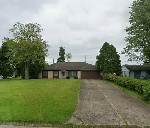 825 Sweetbriar Ave Photo 1