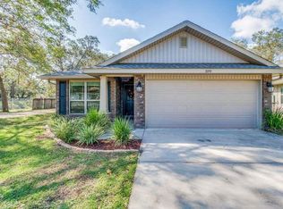 10191 Cove Ave, Pensacola, FL 32534