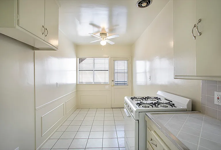 123 N Jackson St #I — Photo 11