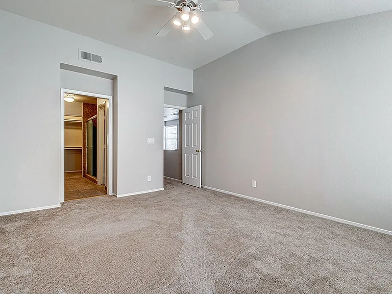 2641 Golden Sands Dr — Photo 16