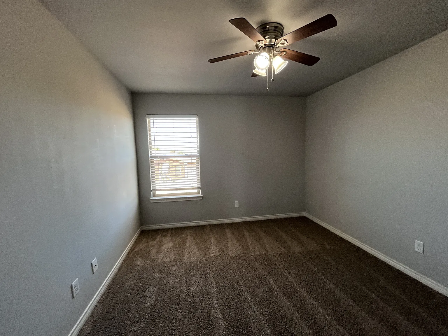 3422 Itasca Street - 1 — Photo 3