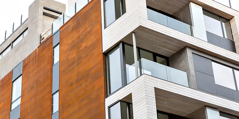 Sold by Compass | media 31