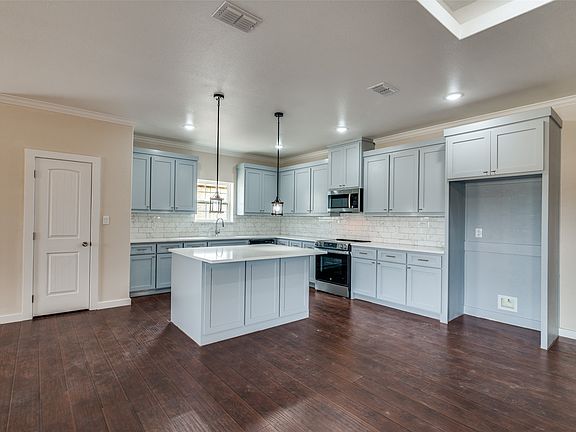 5th image of 105 Scenic Rd