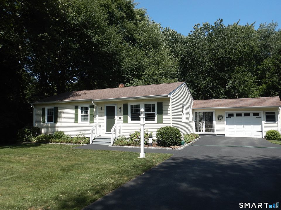 1st image of 26 Beach Park Road