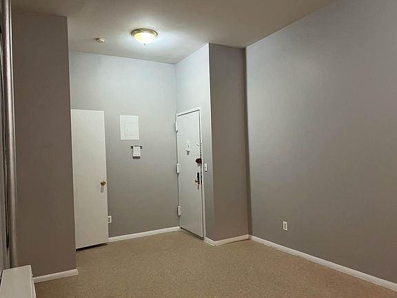 3rd image of 102 E 116th St APT 2B