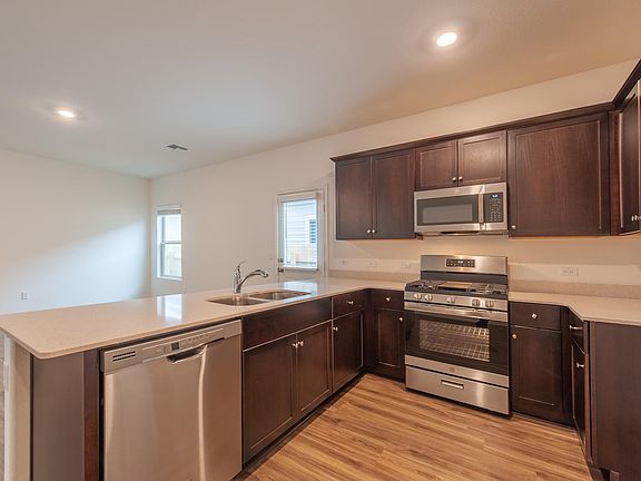 4th image of 3424 Lodgepole Dr