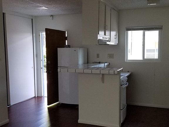 5th image of 7617 Milton Ave APT B