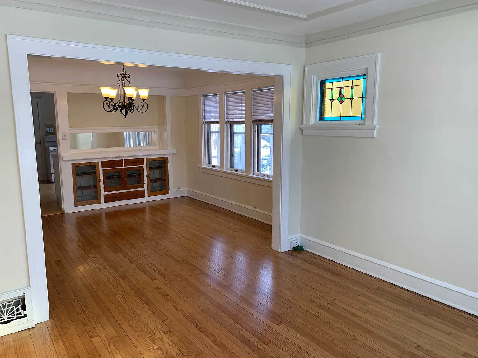 2 bed, 1000 sqft, $1,550 — Photo 4