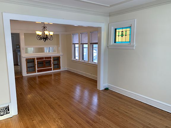 4th image of 4460 N Larkin St