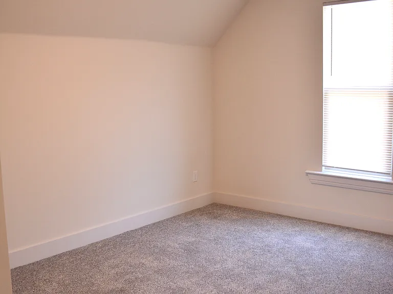 2425 W 39th Ave — Photo 18