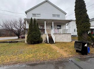 7 Spring St, Port Griffith, PA