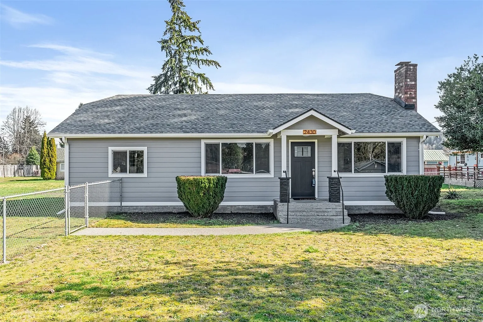 2430 Seward Avenue photo 1