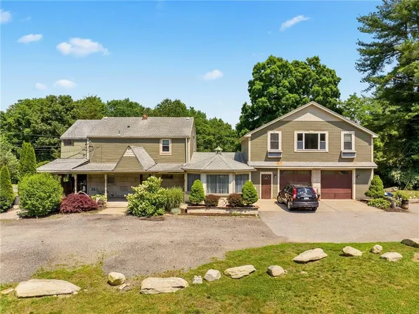 805 Farnum Pike, North Smithfield, RI 02896
