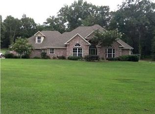 186 Pineview Cir, Flora, MS 39071