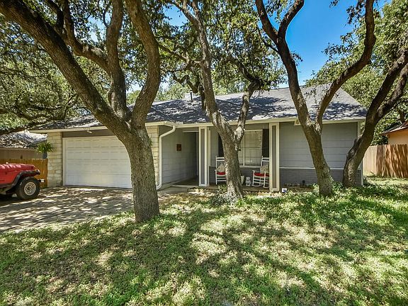 2nd image of 9014 Texas Oaks Dr