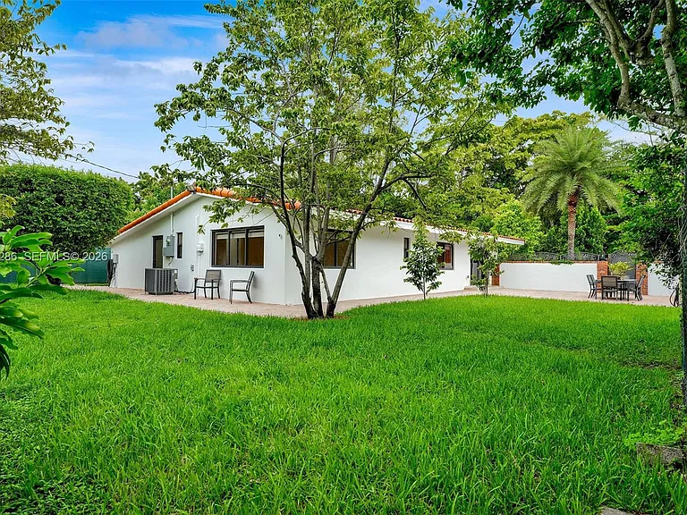 6820 SW 86th Ave — Photo 33