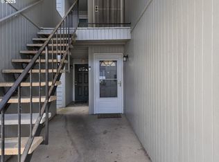 159 SW Florence Ave APT 62, Gresham, OR 97080