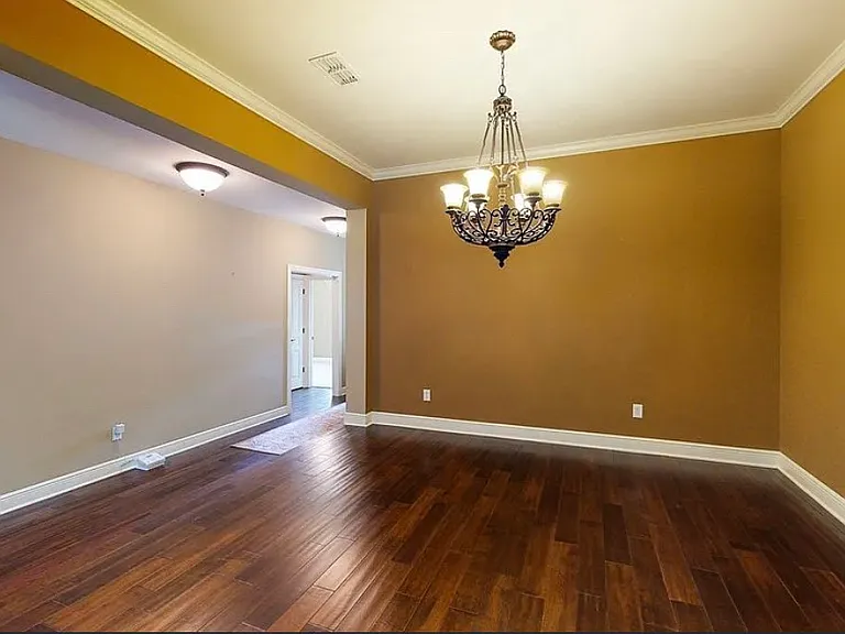 242 Chloe Ct — Photo 4