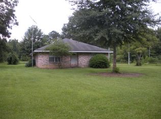 66 Beasley Alexander Rd, Carriere, MS 39426