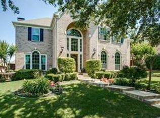 1813 Northern Oak Cir, Irving, TX 75063