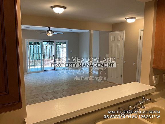 3rd image of 10433 Ravenbrook Ln