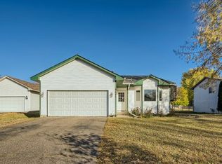 9607 Hallmark Ave S, Cottage Grove, MN 55016