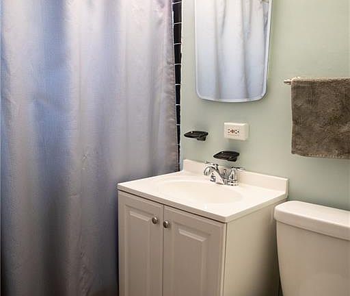 2nd image of 167 Cass Ave