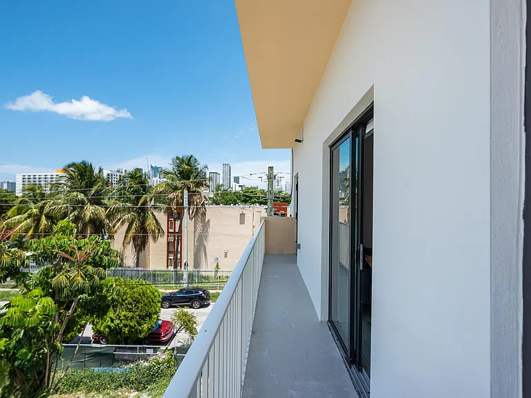 Otto Apartments — Photo 34