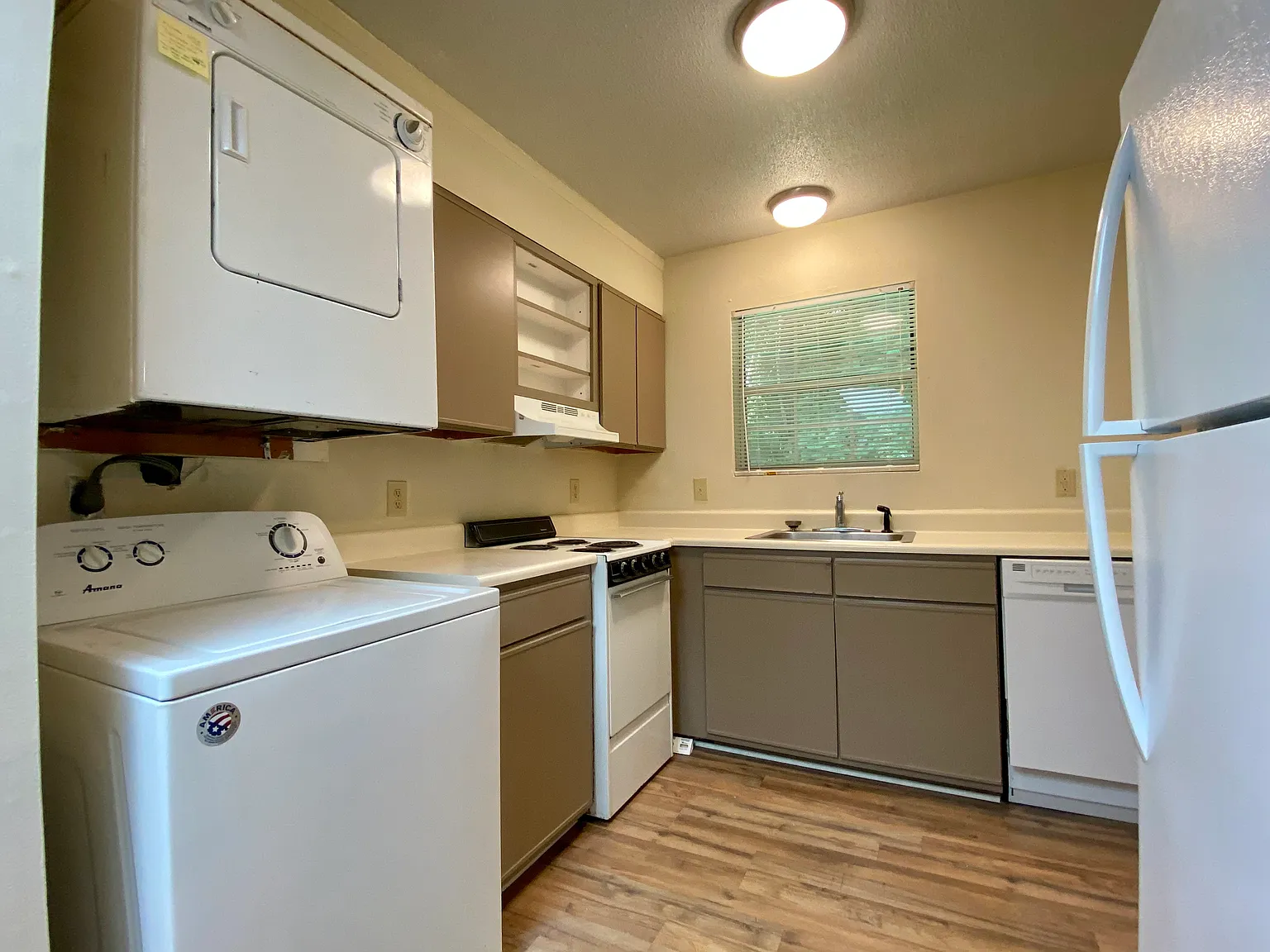 3802 Lexington Dr. — Photo 3