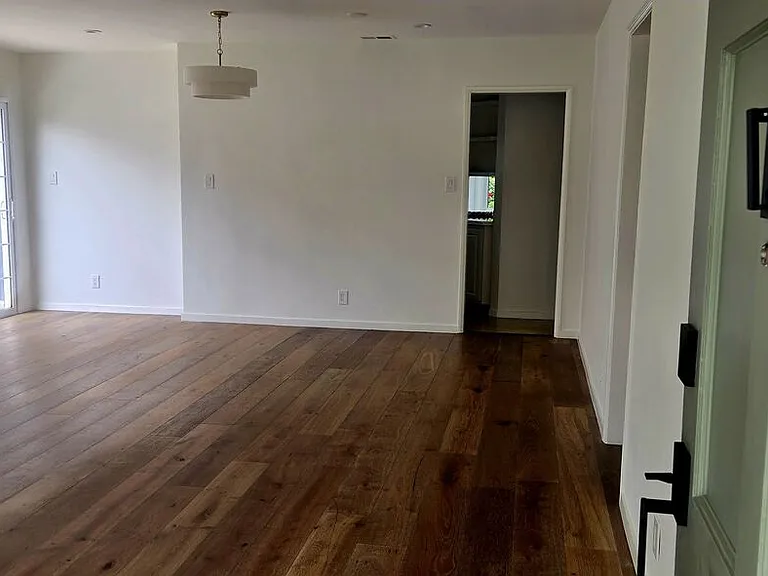 8323 Georgetown Ave — Photo 3