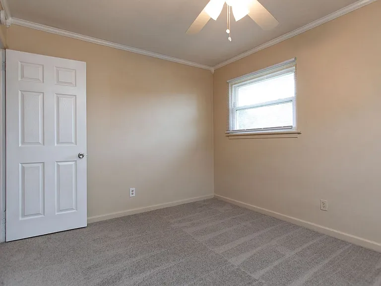 10 Warren Dr — Photo 41