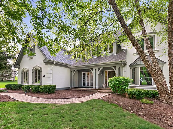 2nd image of 38W535 Golfview Ct