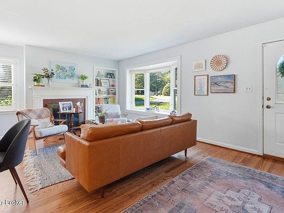 4th image of 441 Highfield Rd