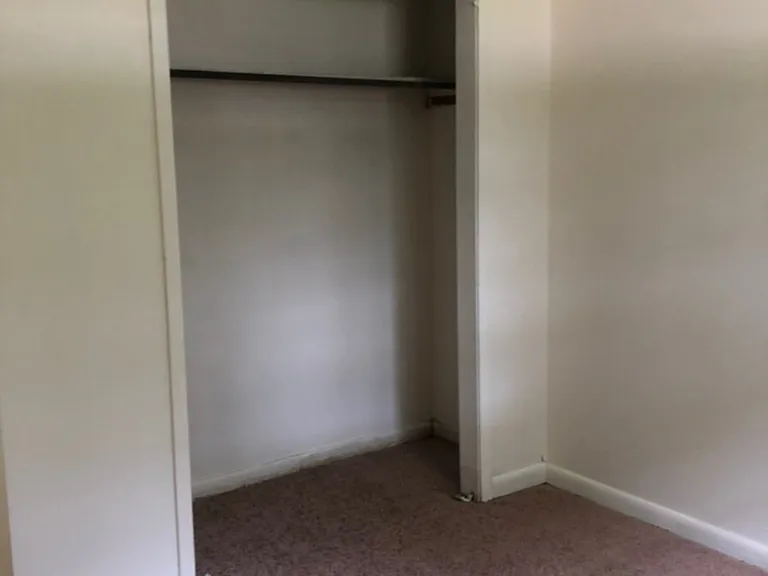 671 E Olive Rd #6 — Photo 3