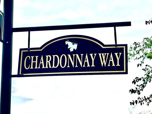 1500 Chardonnay Way, Berea, KY 40403
