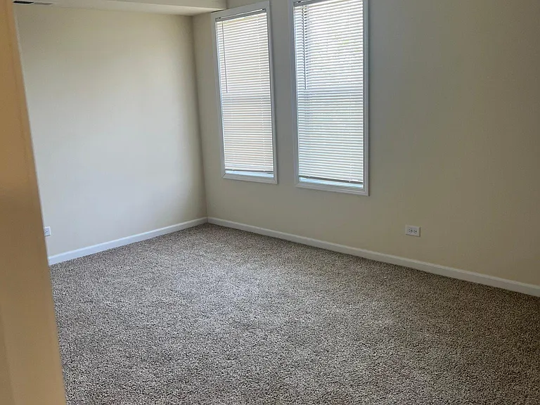 2216 Country Club Dr — Photo 13