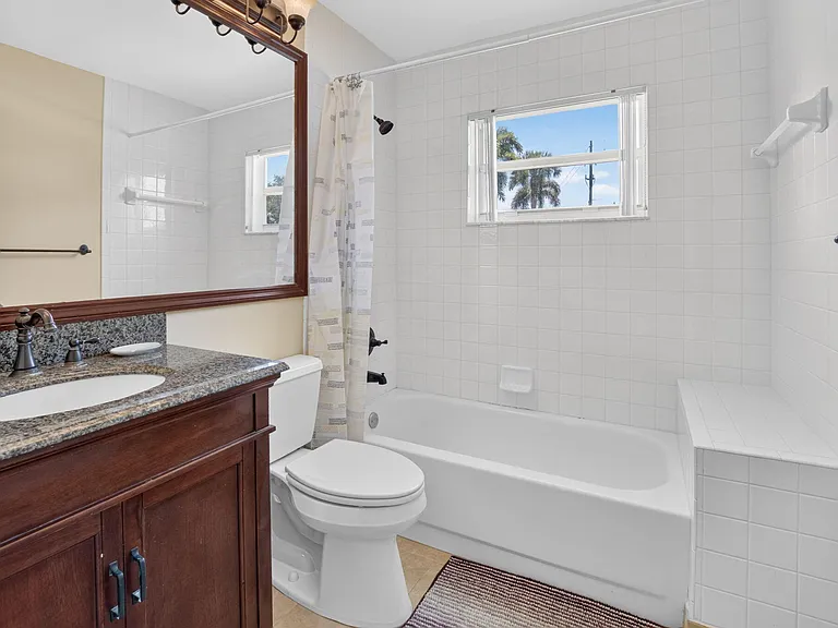 8108 Summer Shores Dr — Photo 25