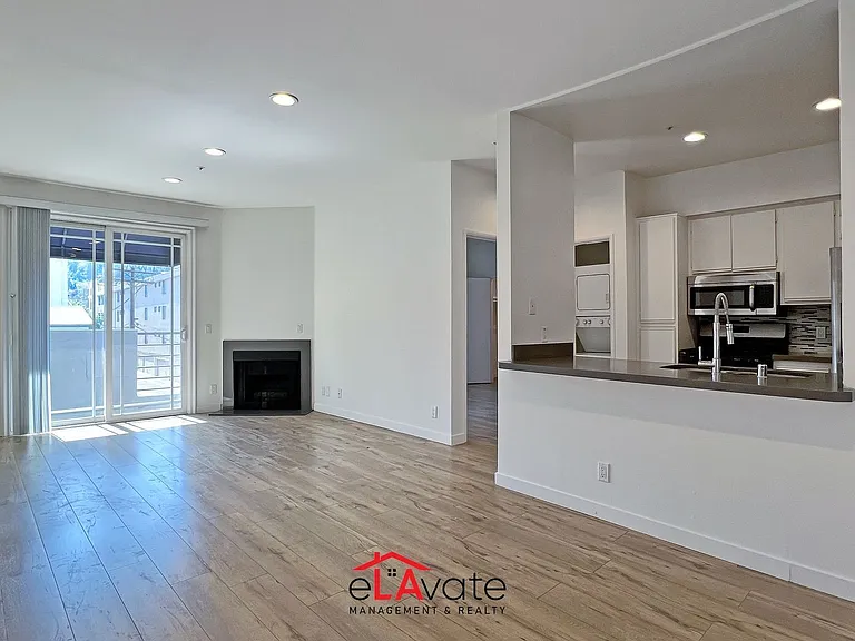 14515 Dickens St. — Photo 6