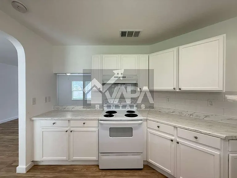 6811 Evercrest Ln — Photo 6