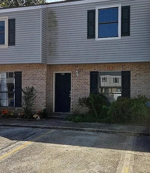 100 Winchester Dr #608 — Photo 1