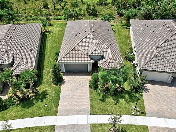 2nd image of 4231 E Basket Oak Circle