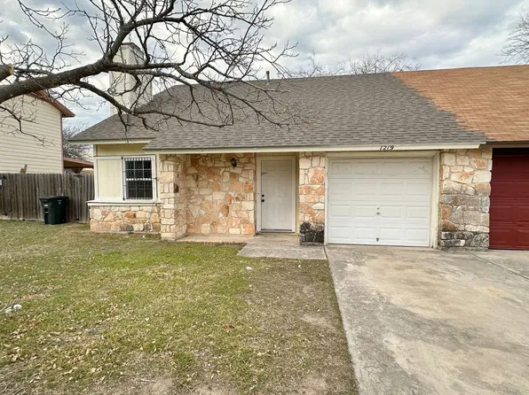 1219 Royal Crest Dr, Killeen, TX 76549