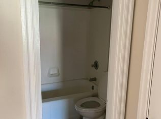 1110 McKinley Blvd #B, Alton, IL 62002