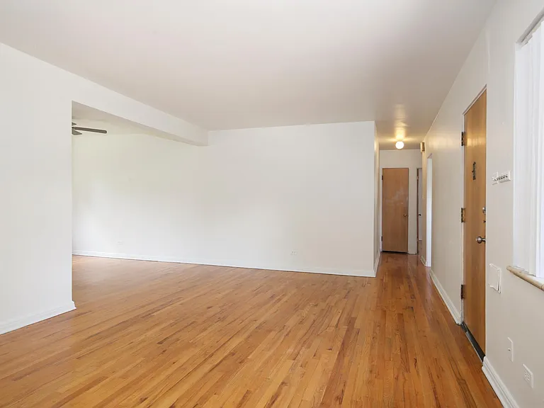 831 N Glencoe St — Photo 7
