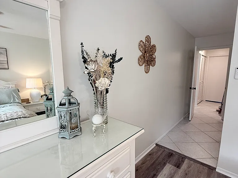 1648 Stickney Point Rd #202 — Photo 10